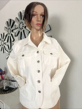 LAL(Live a Little)women’s Button-Front Jean Jacket,Classic Collared Style size M